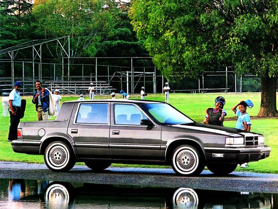 Dodge Dynasty '1989